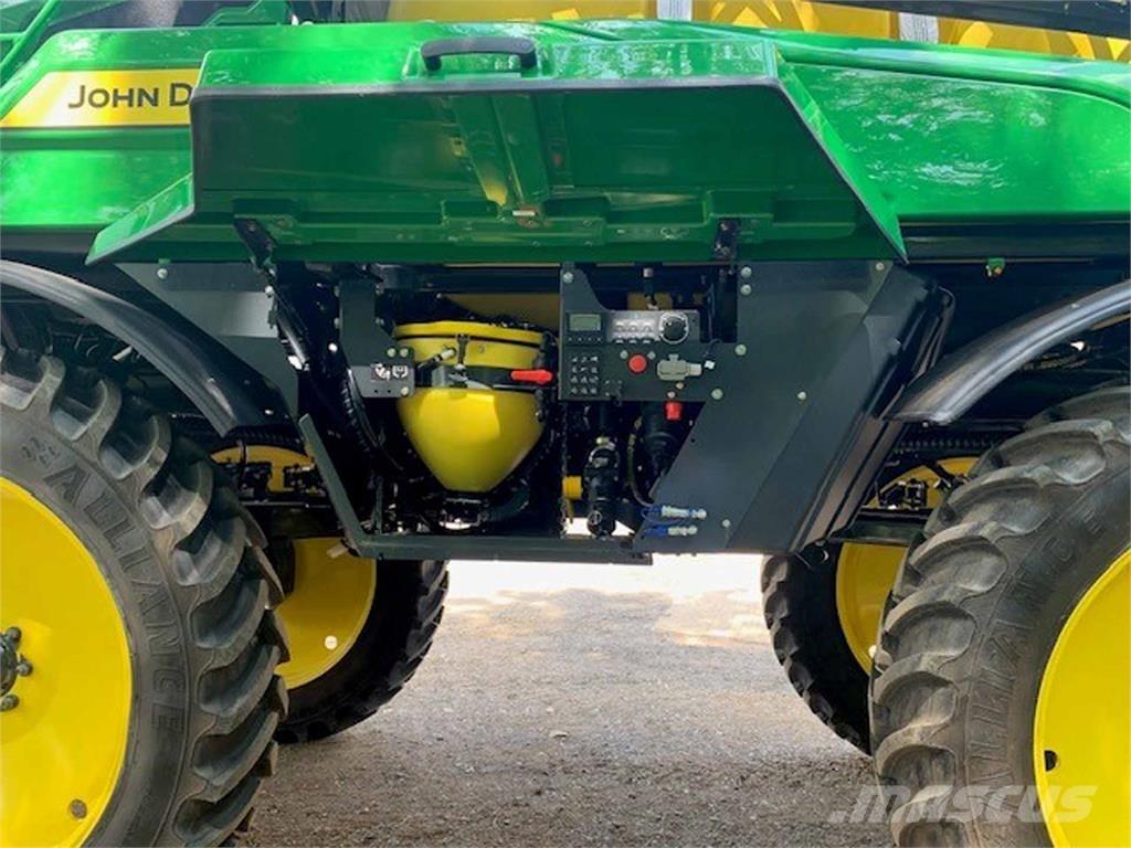 John Deere 340M Самоходные опрыскиватели