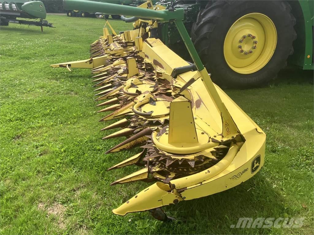 John Deere 390 Plus Самоходные кормоуборочные комбайны