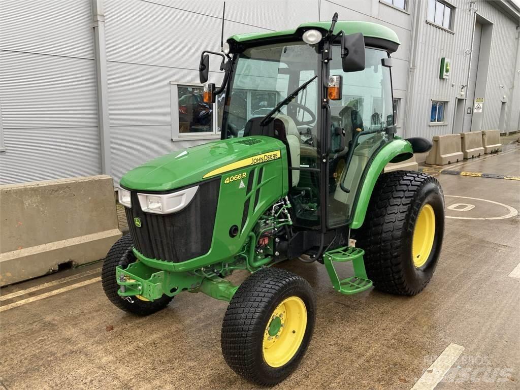 John Deere 4066R Коммунальные тракторы