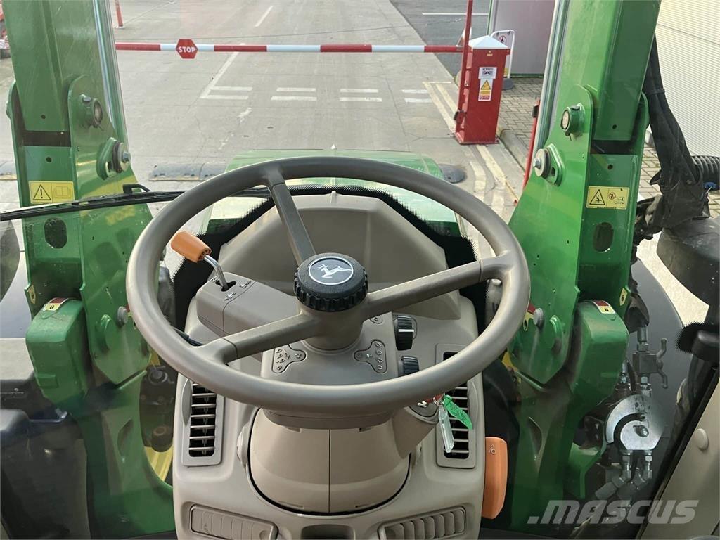 John Deere 6120M Трактора