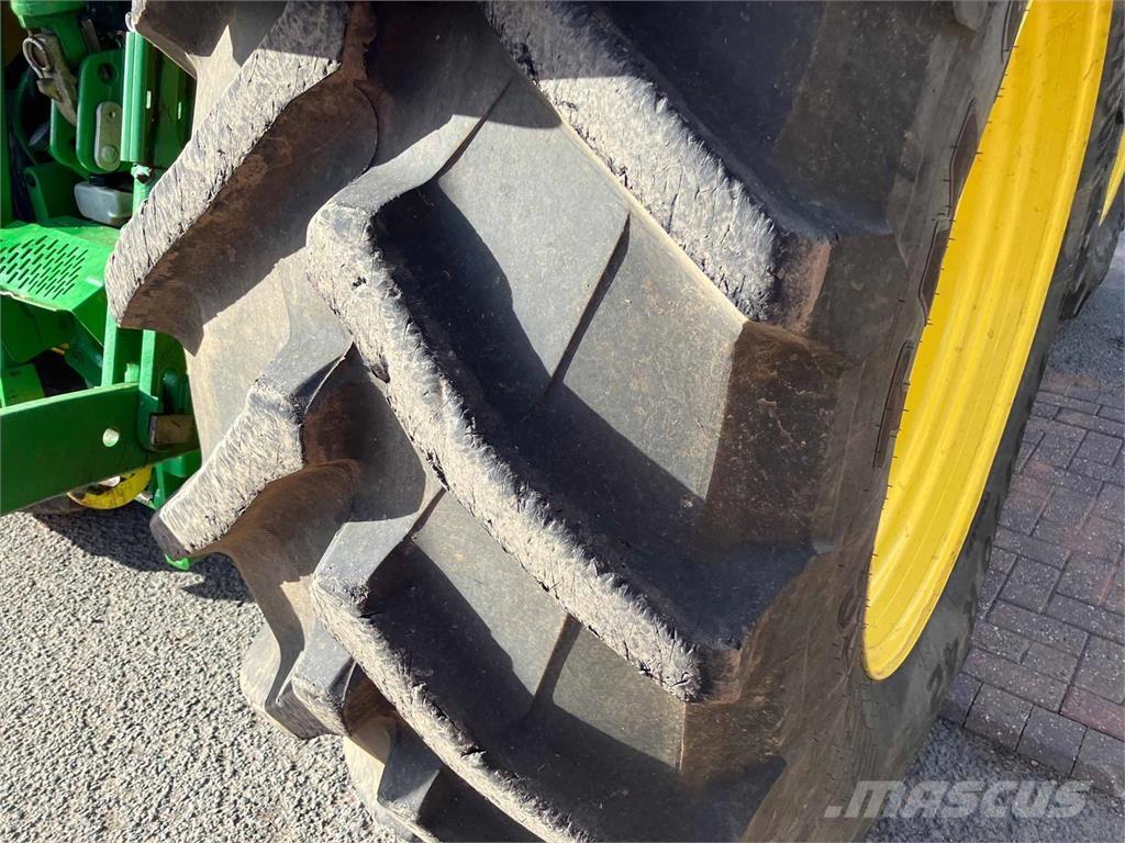 John Deere 6R 215 Трактора