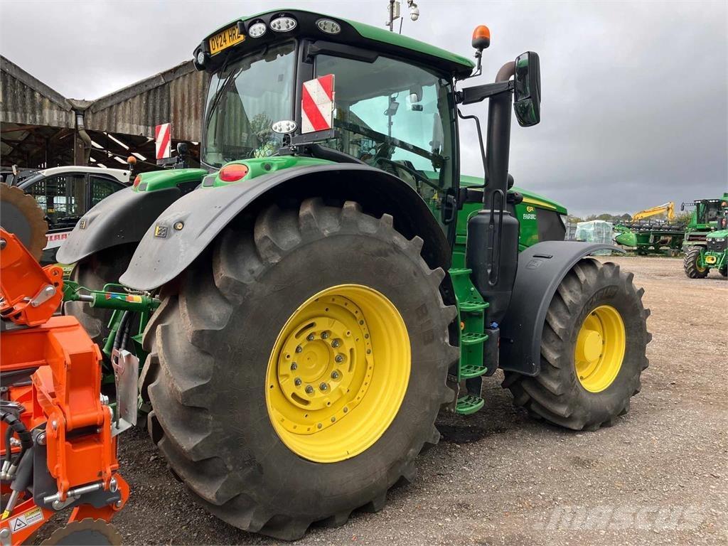 John Deere 6R 215 Трактора