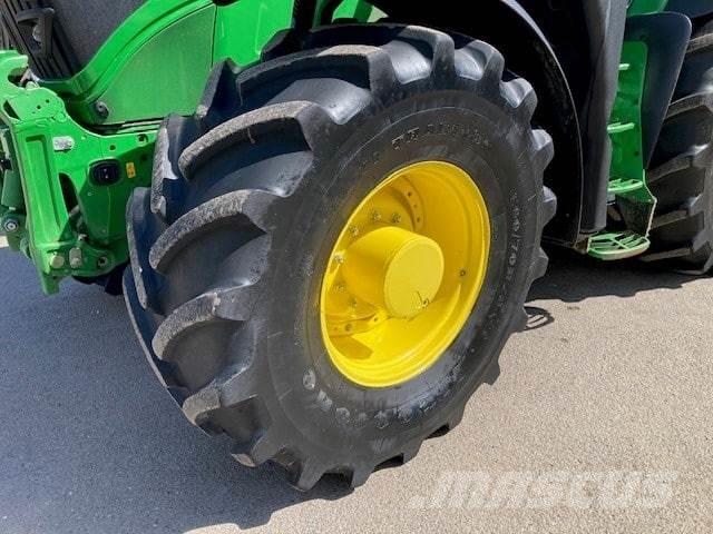 John Deere 6R 215 Трактора