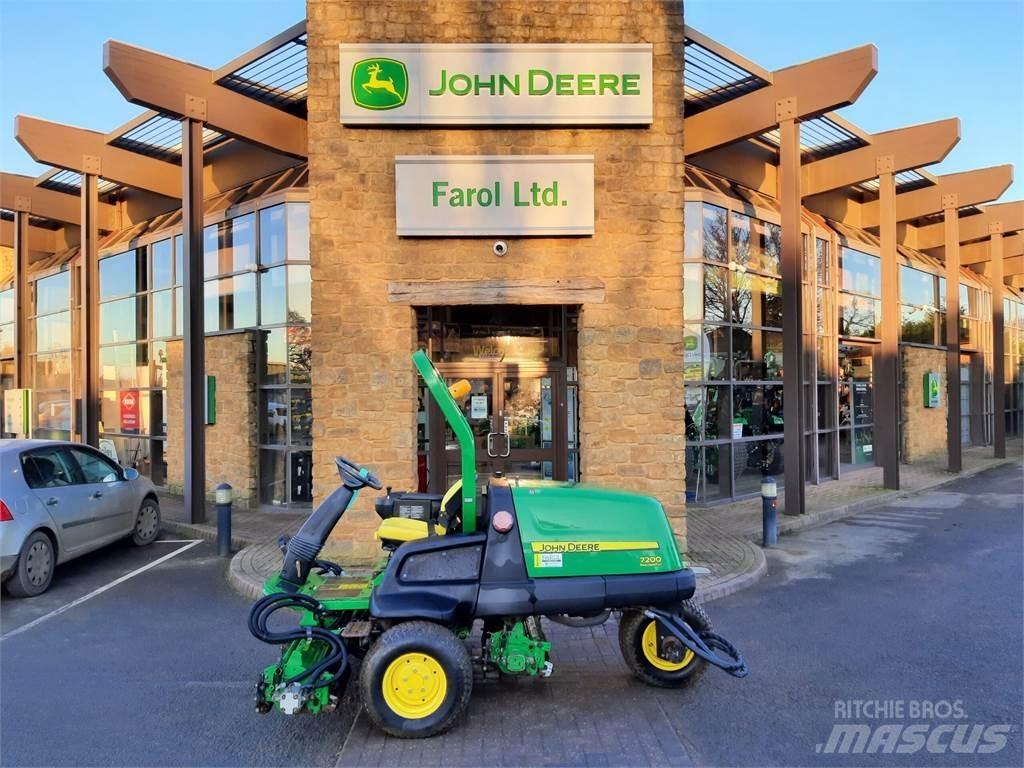 John Deere 7200 Walk-behind косилка