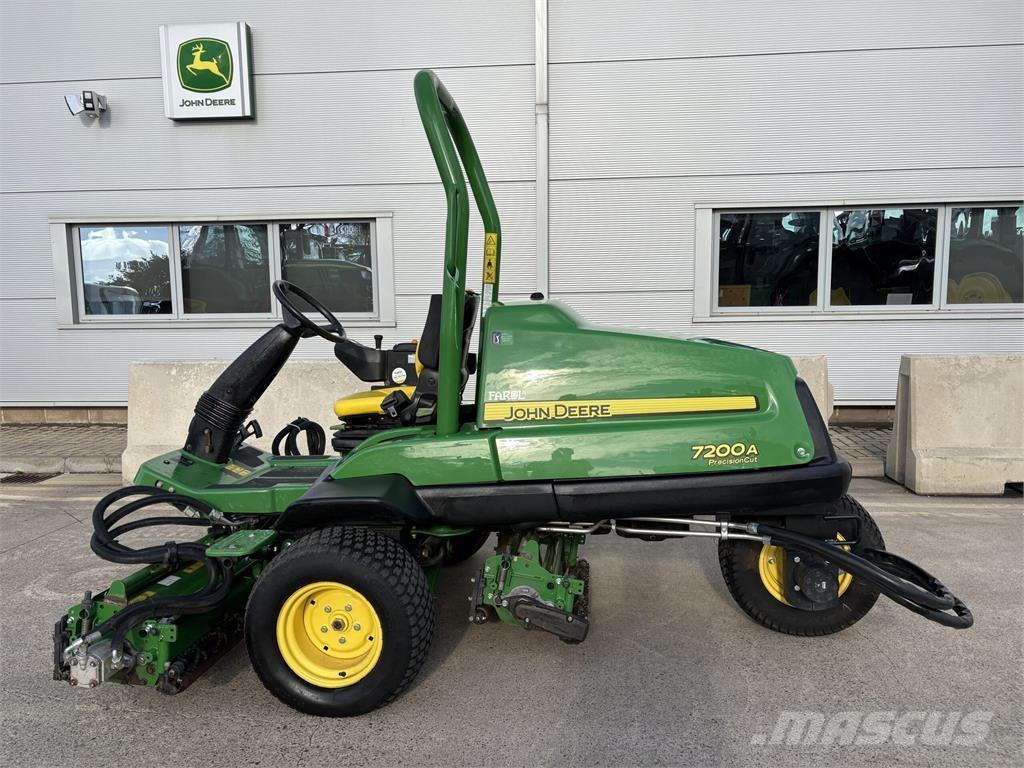 John Deere 7200A Walk-behind косилка