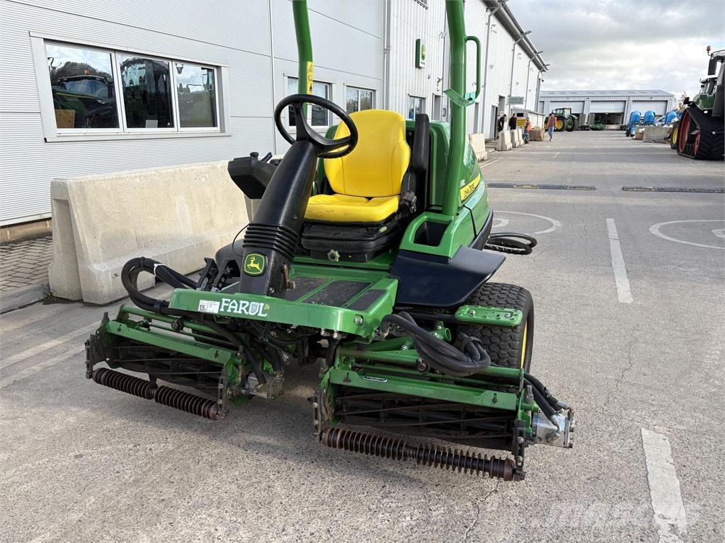 John Deere 7200A Walk-behind косилка
