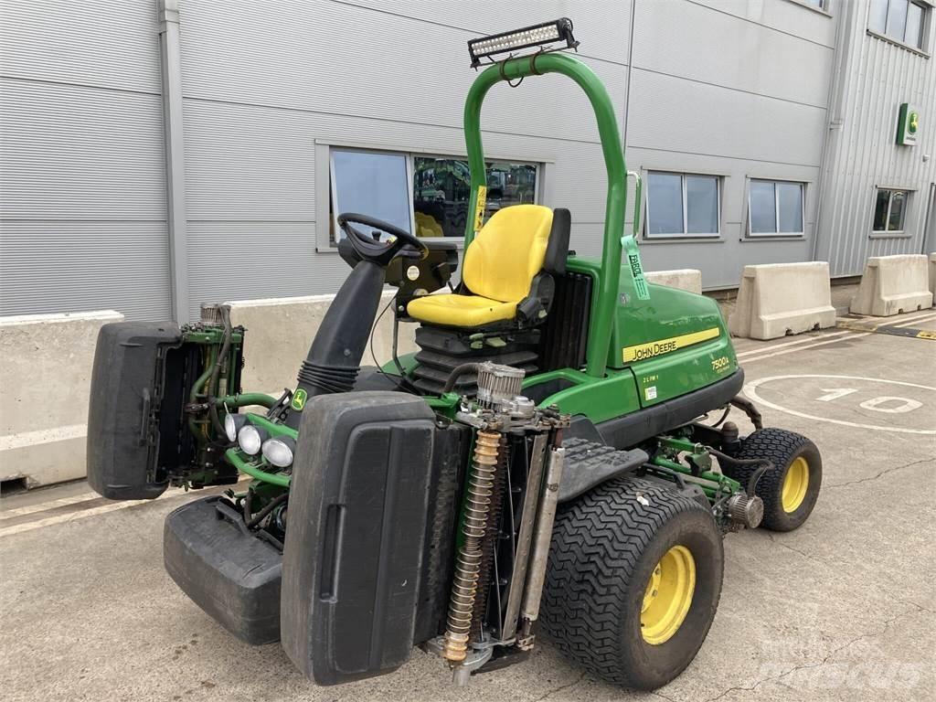John Deere 7500AE Walk-behind косилка