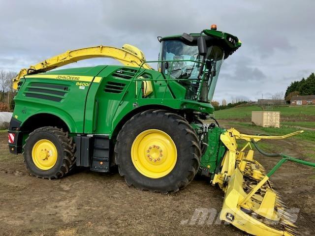 John Deere 8400i Самоходные кормоуборочные комбайны