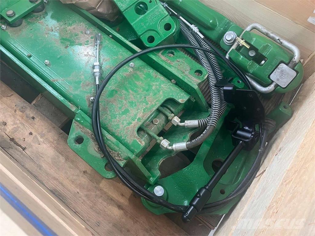John Deere 8R Сельхозтехника - Другие