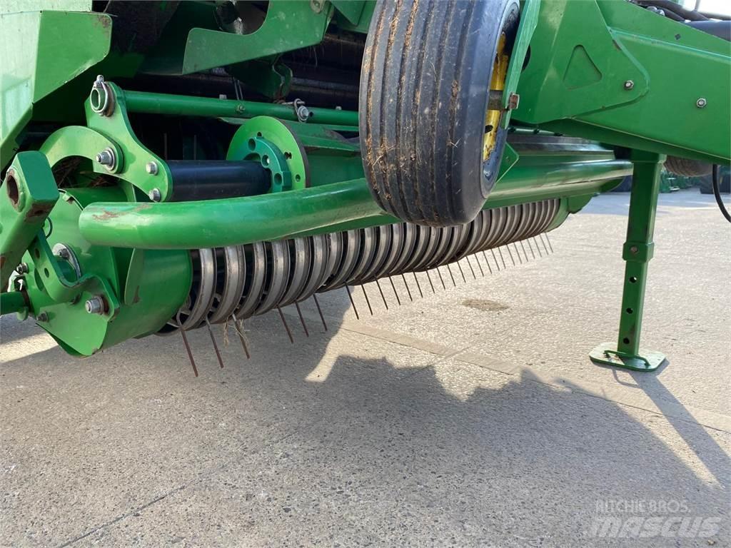 John Deere 960 Тюковые пресс-подборщики