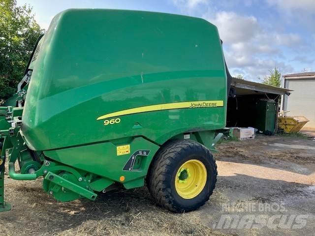 John Deere 960 Тюковые пресс-подборщики