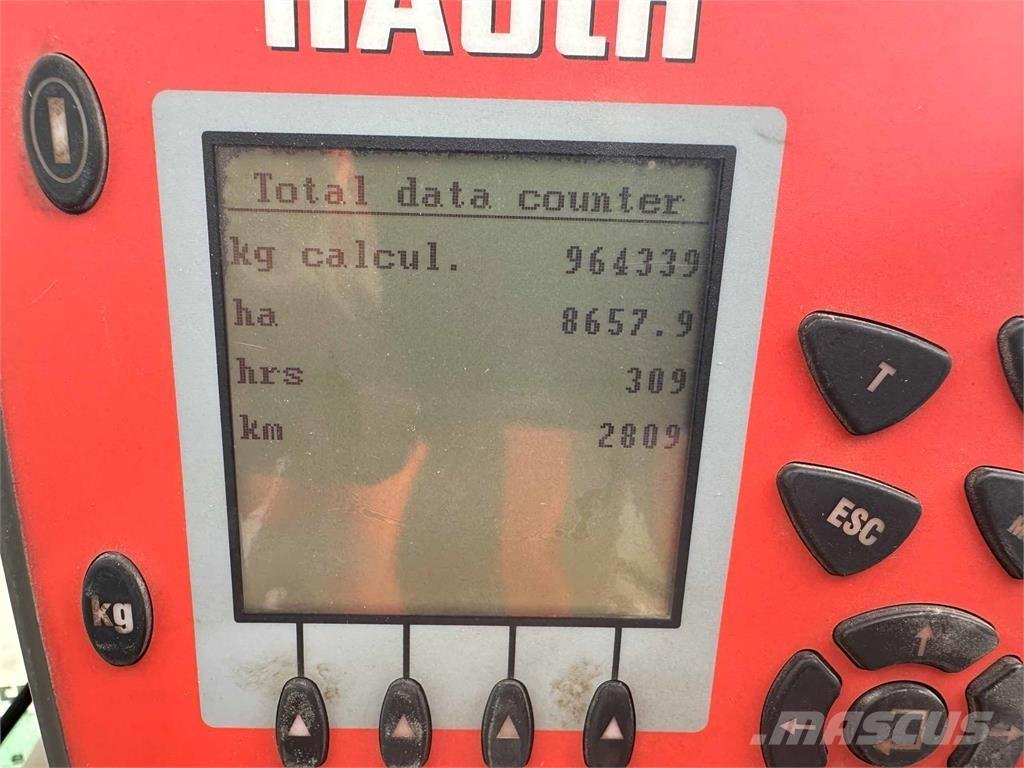 John Deere Axis 40.1W Самоходные опрыскиватели