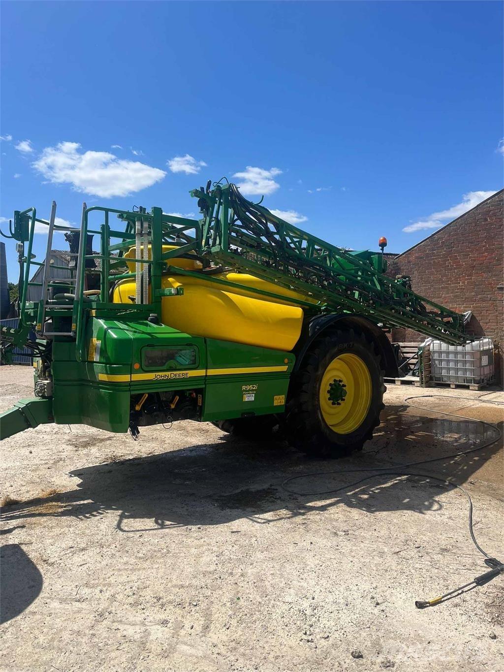 John Deere R952i Самоходные опрыскиватели