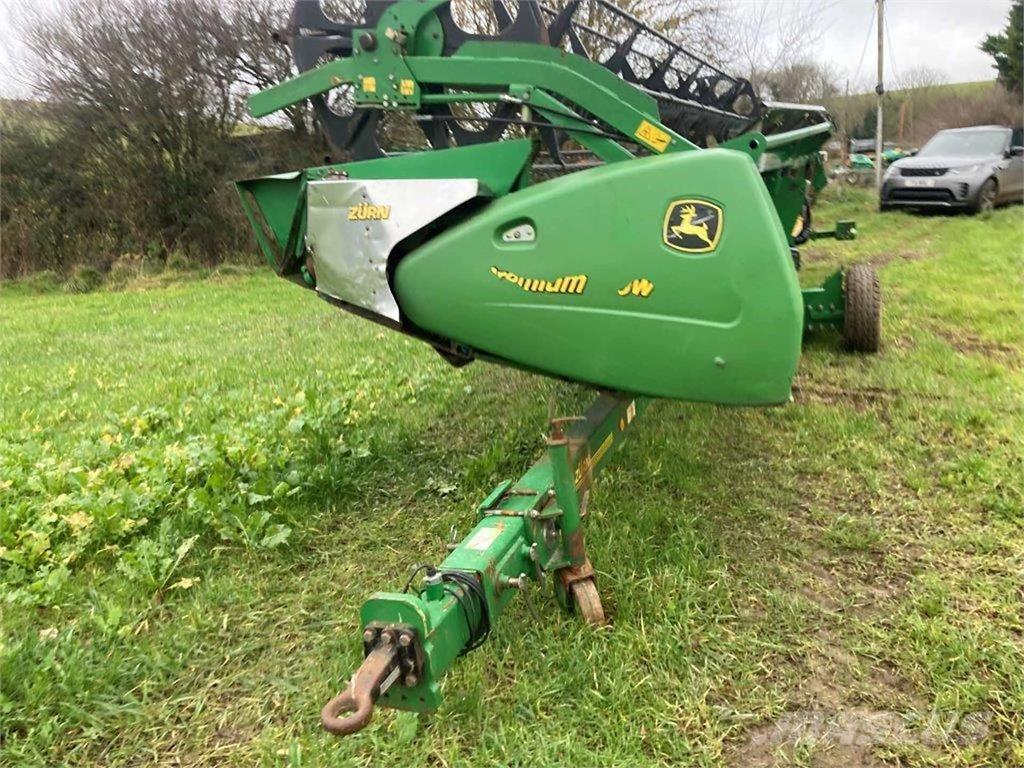John Deere S690i HM Зерноуборочные комбайны