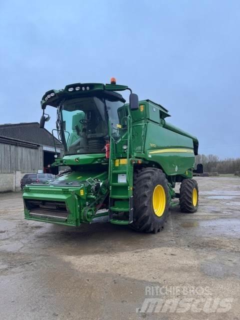 John Deere T670 Зерноуборочные комбайны