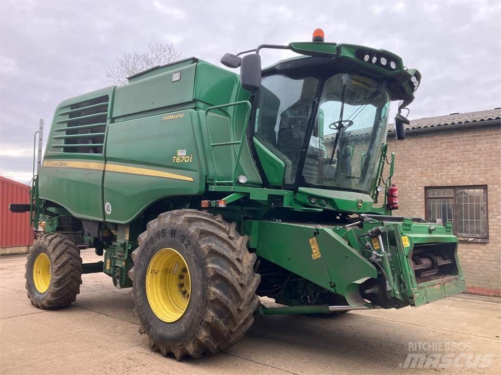 John Deere T670 HM Зерноуборочные комбайны