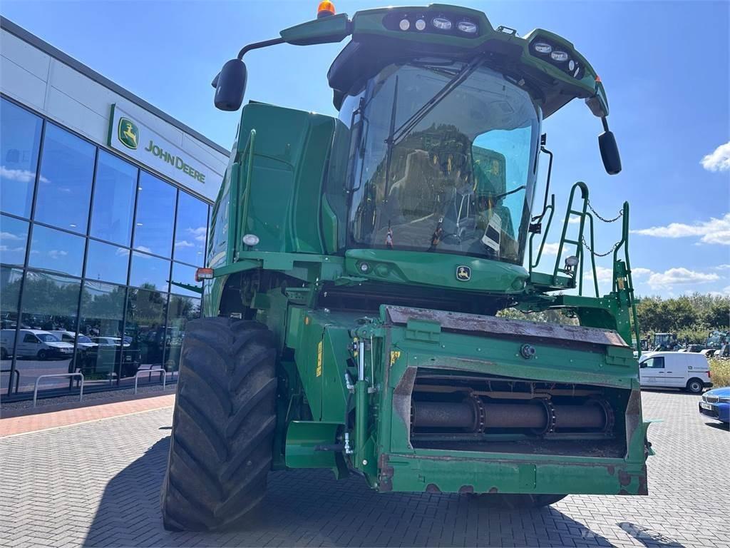 John Deere T670i HM Зерноуборочные комбайны