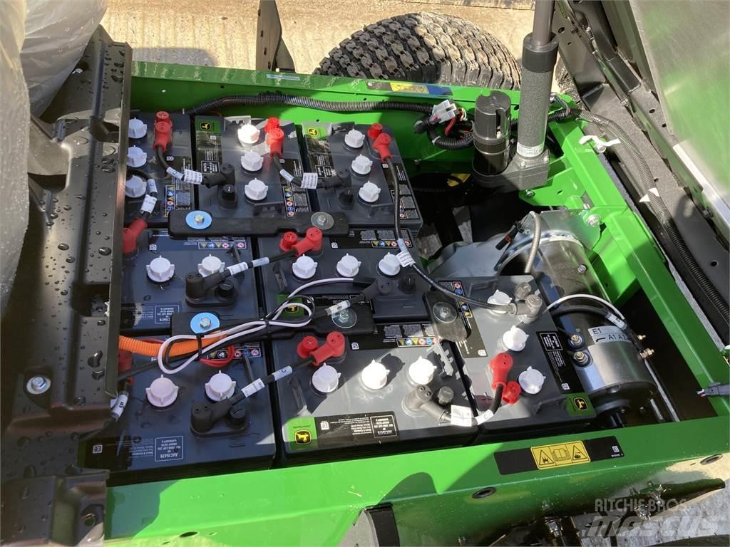 John Deere TE Gator Коммунальные машины