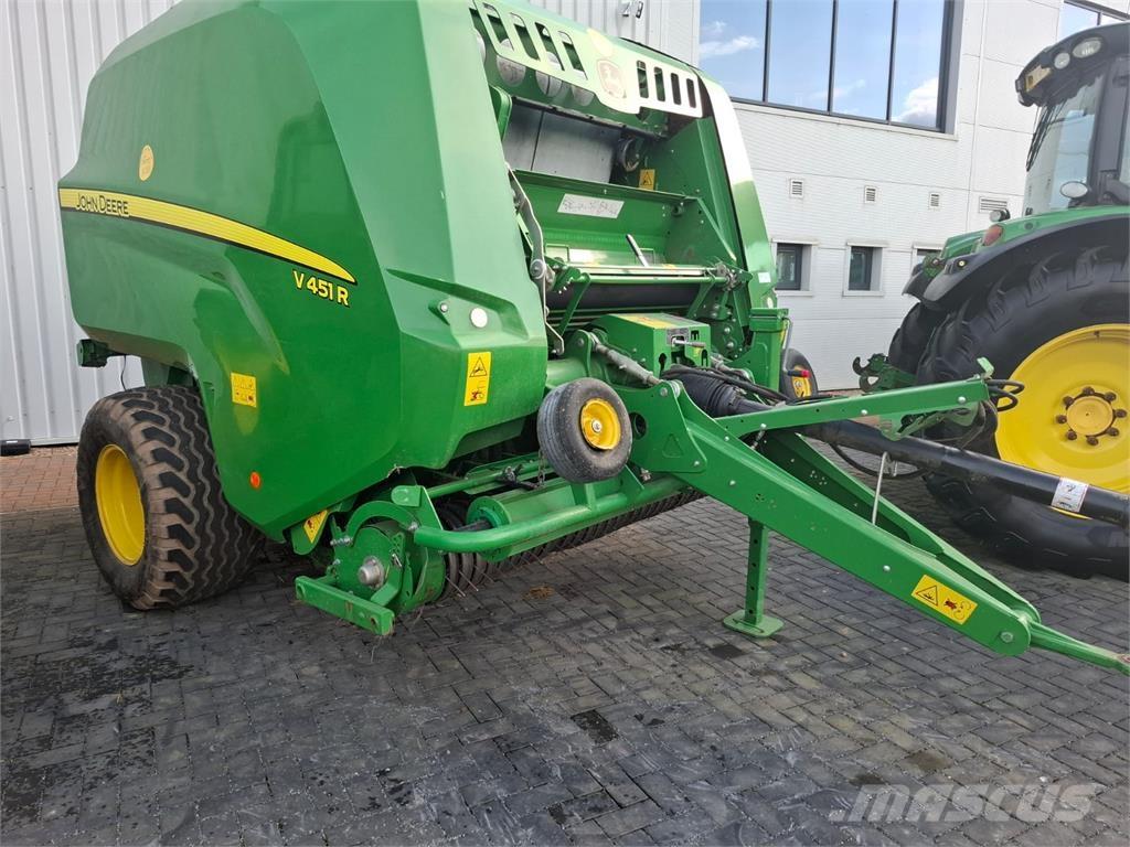 John Deere V451R Тюковые пресс-подборщики