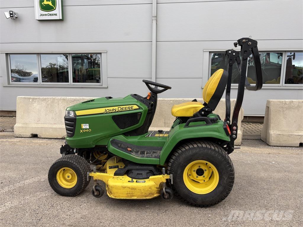 John Deere X940 Самоходные газонокосилки