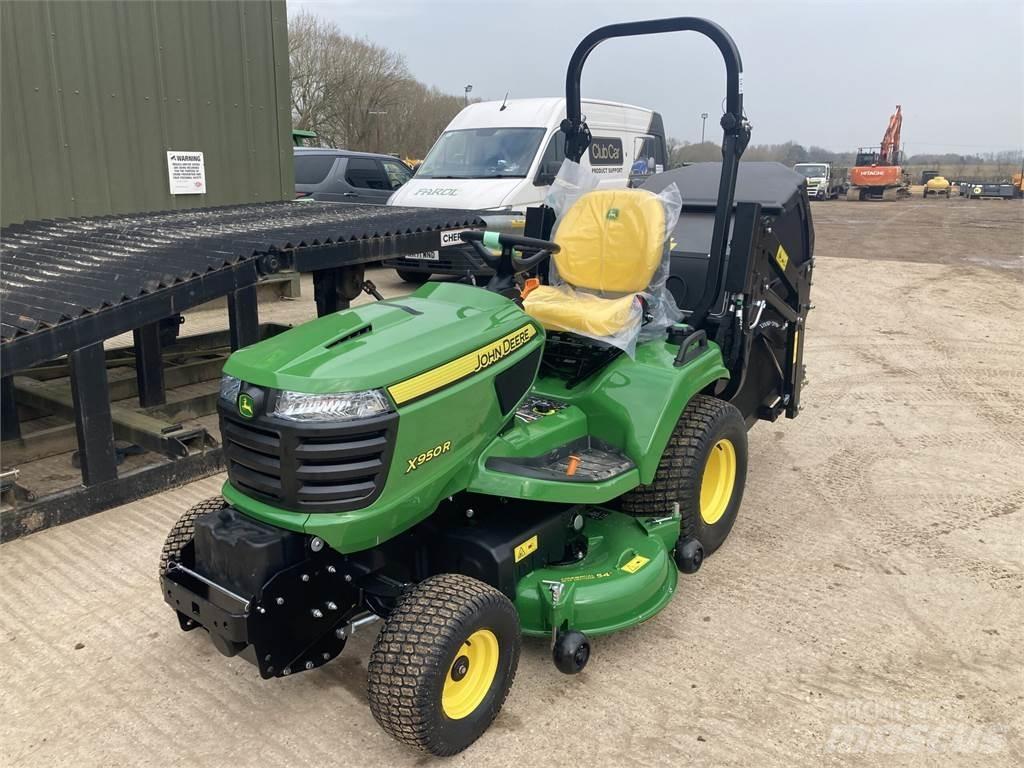 John Deere X950R Самоходные газонокосилки