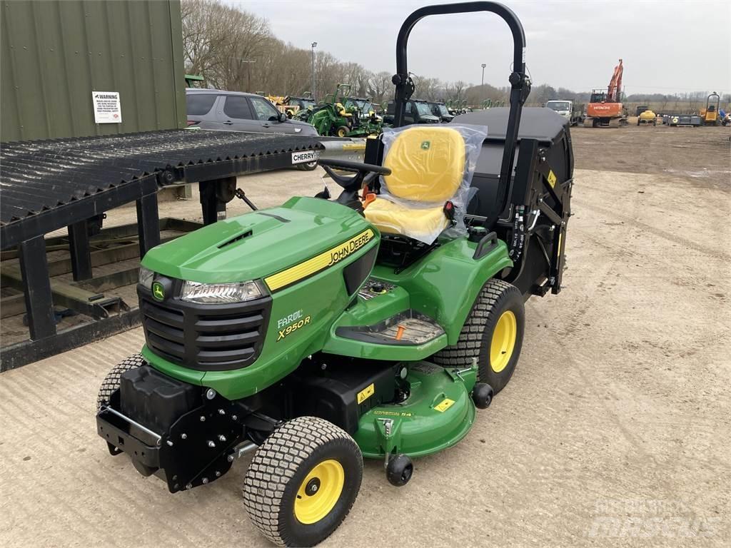 John Deere X950R Самоходные газонокосилки