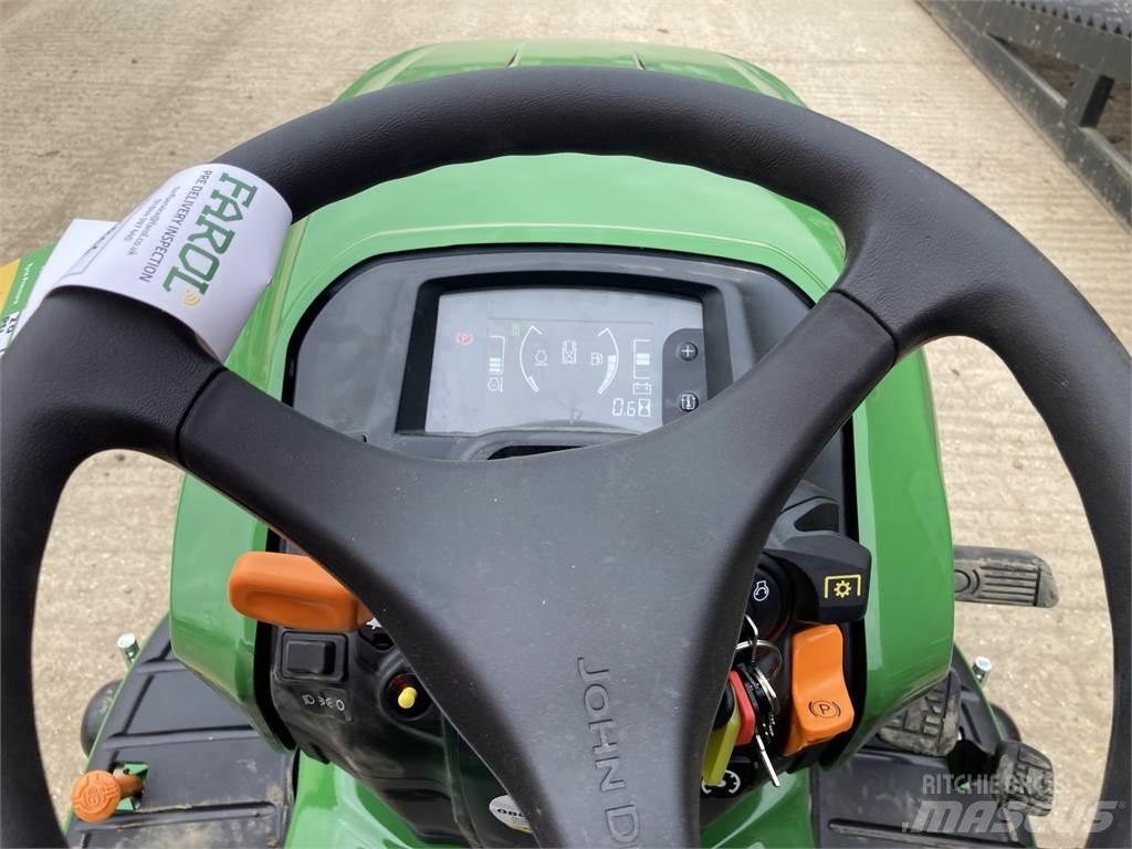 John Deere X950R Самоходные газонокосилки