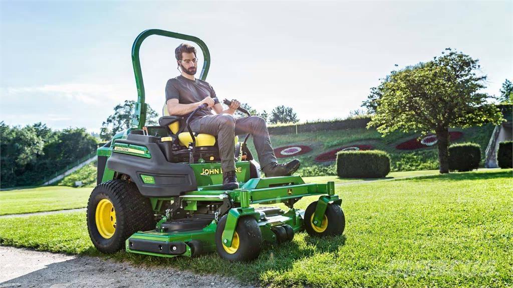 John Deere Z997R Самоходные газонокосилки