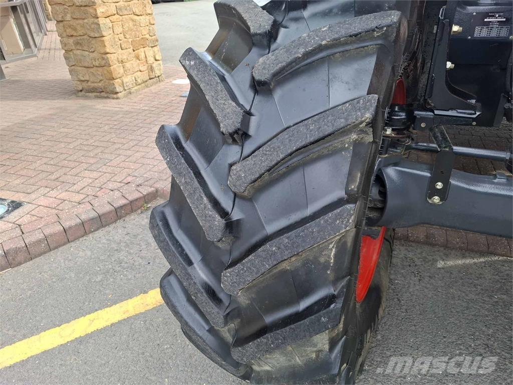 Kubota M7153 Трактора