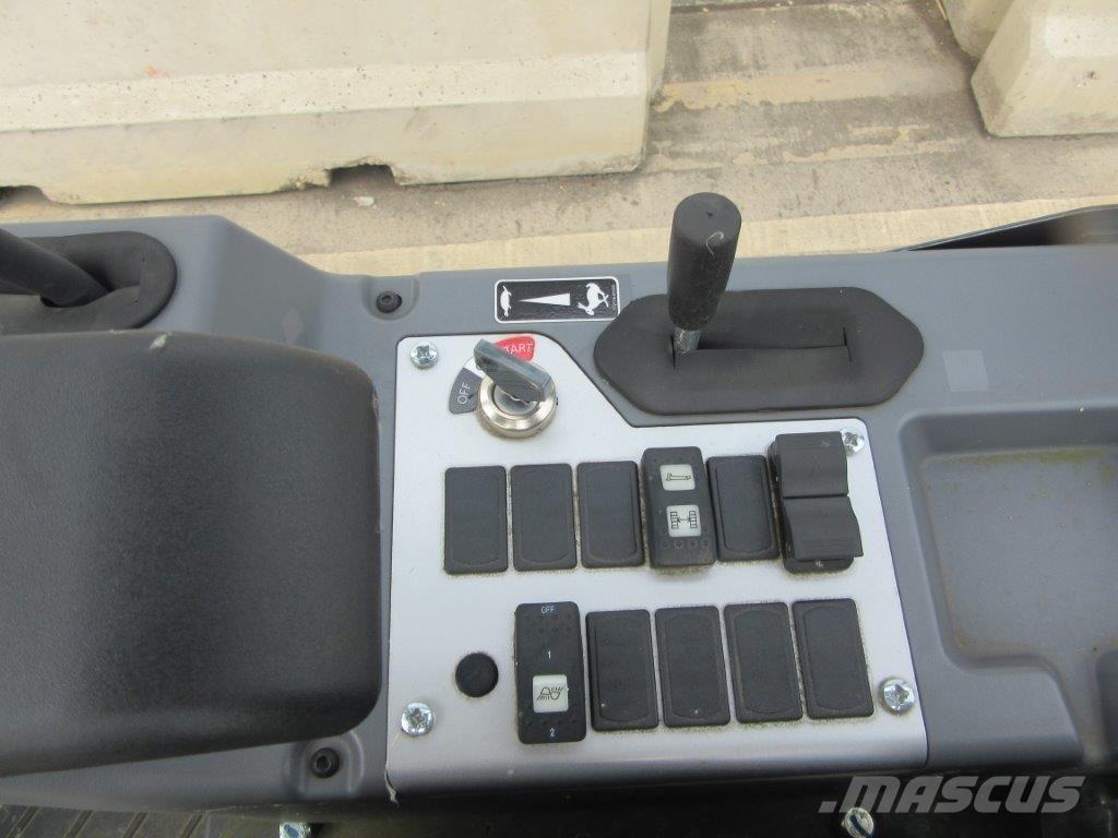 Yanmar SV19VT Гусеничные экскаваторы