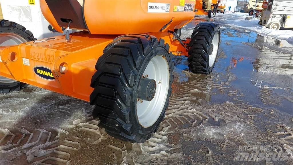 JLG 600AJ Коленчатые подъемники