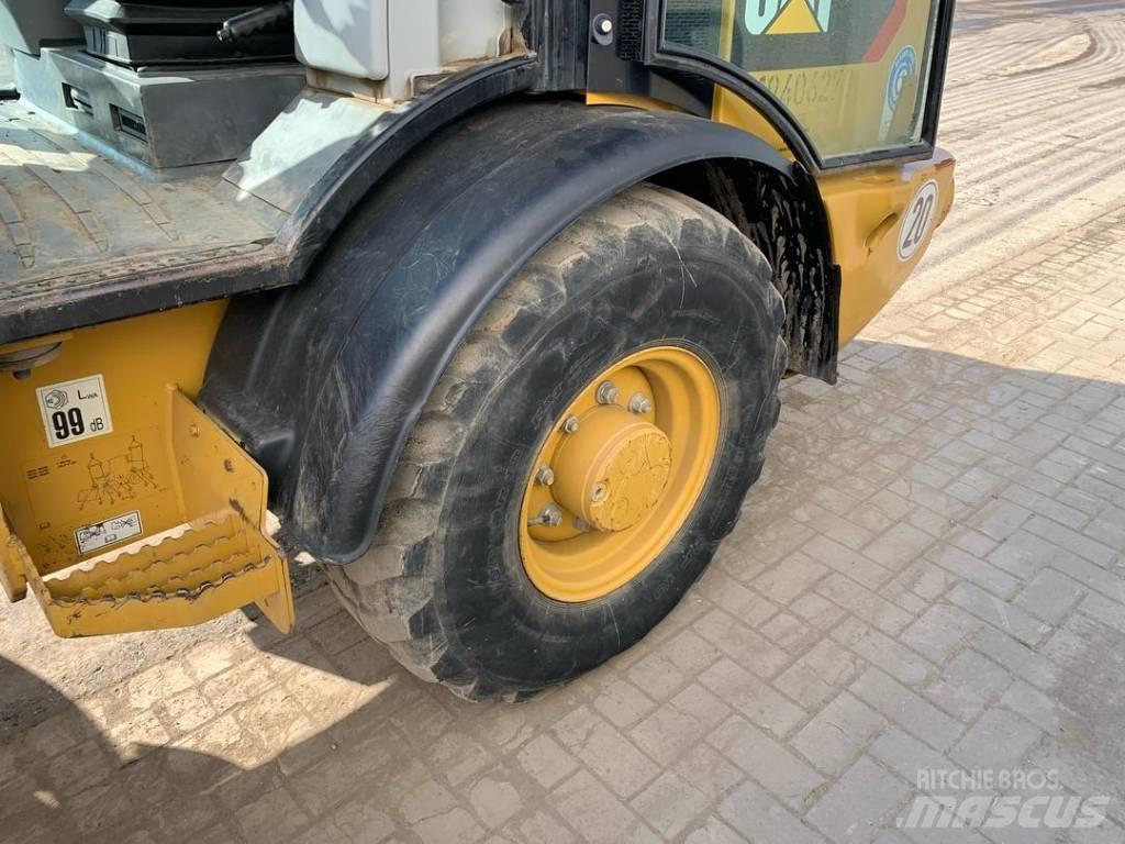 CAT 906 M Фронтальные погрузчики