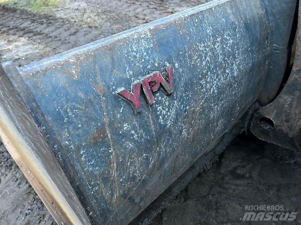 Volvo BM L 120 Фронтальные погрузчики