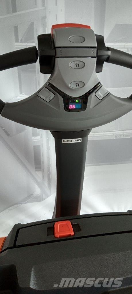 Toyota LWE 160 Ручные штабелёры с электроподъёмом