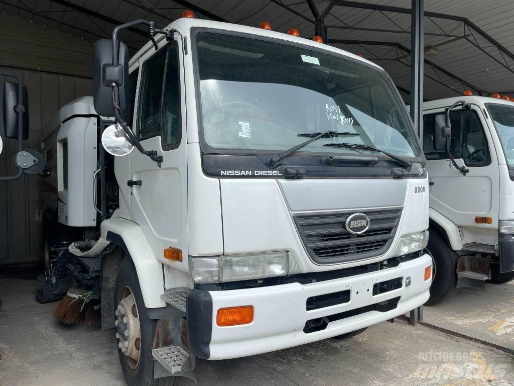 UD 3300 Уборочные машины