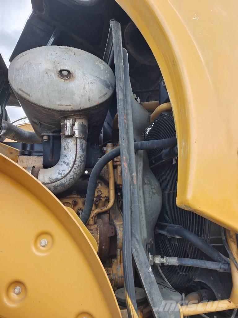 CAT 966 H Фронтальные погрузчики
