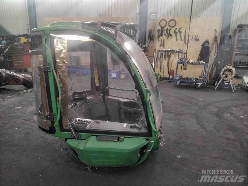 John Deere 1270E Кабины и интерьер