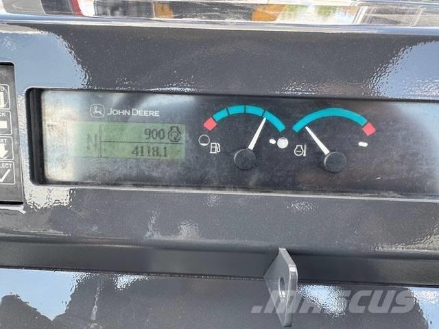 DEERE 210 ELP Мини-погрузчики