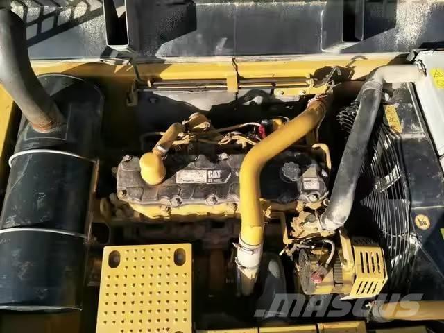 CAT 324 Гусеничные экскаваторы