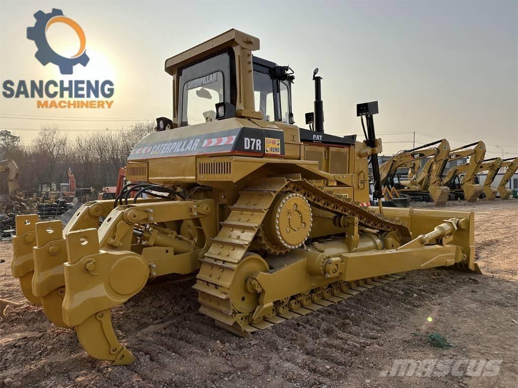 CAT D 7 R Гусеничные бульдозеры