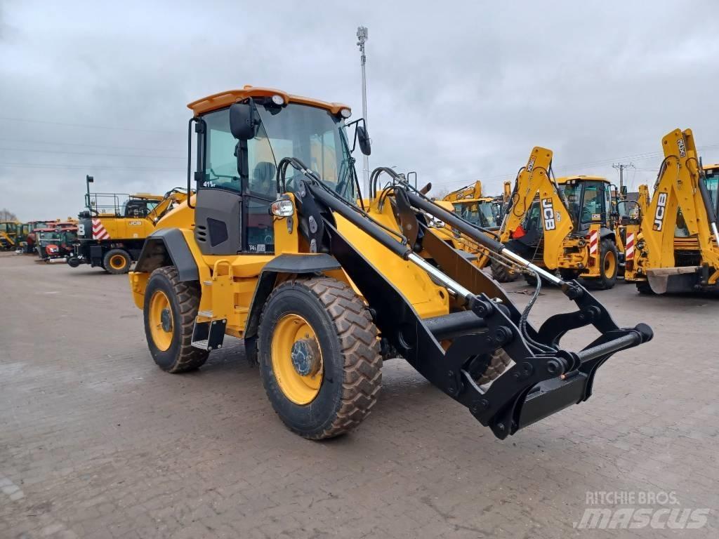 JCB 411 Фронтальные погрузчики