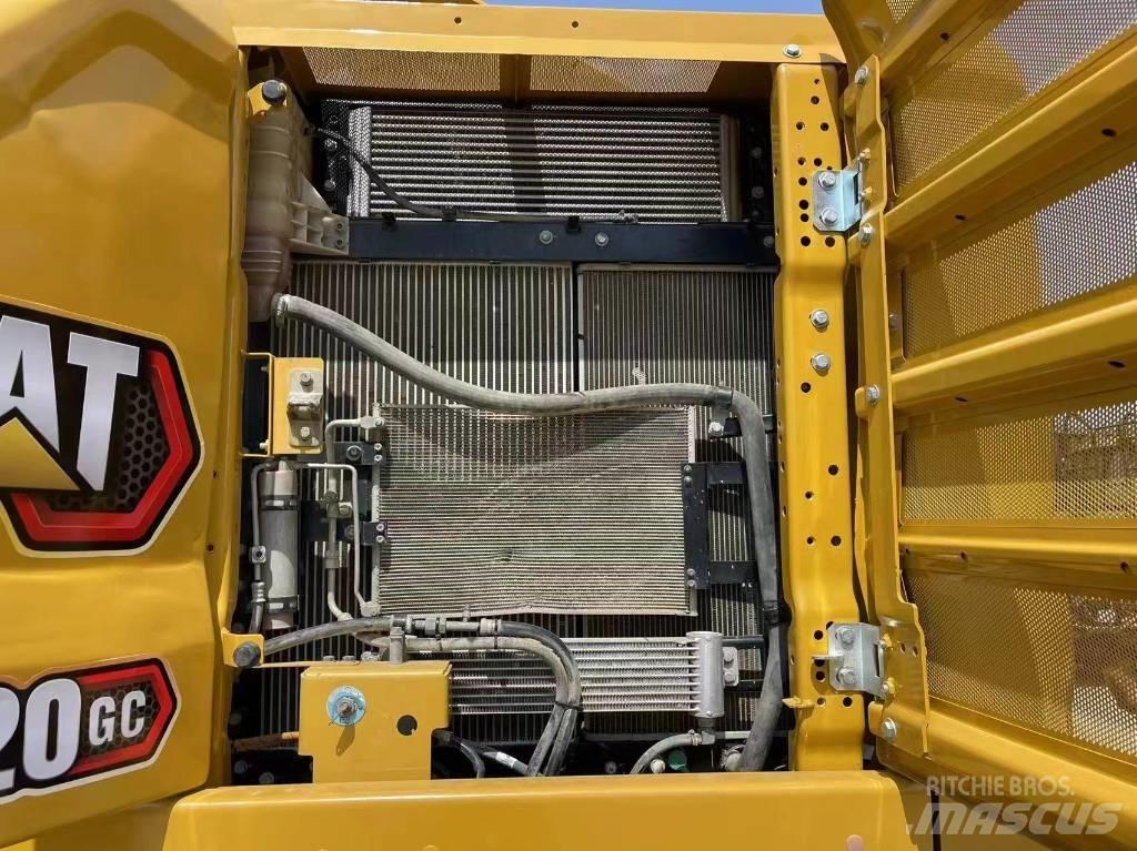 CAT 320GC Гусеничные экскаваторы