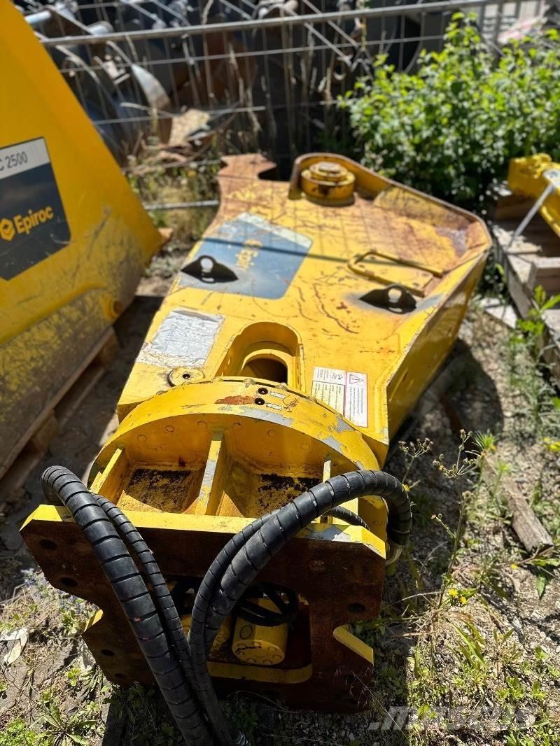 Epiroc SC2500 Навесные резаки асфальта