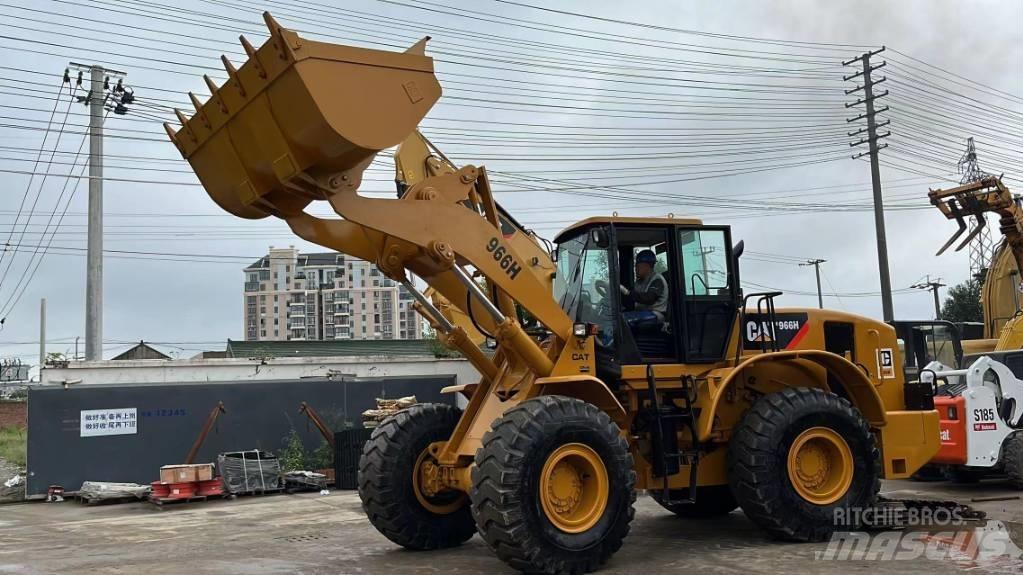 CAT 966 Фронтальные погрузчики