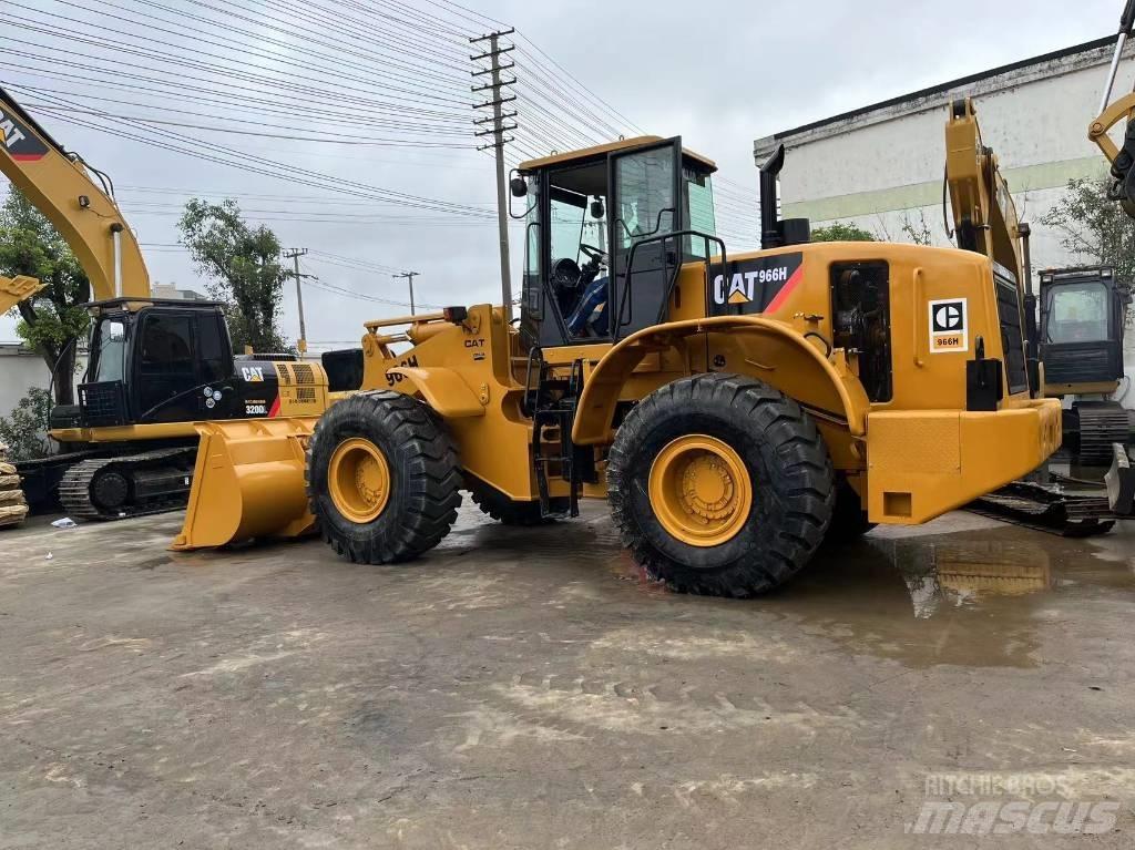CAT 966 Фронтальные погрузчики