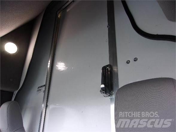 Ford E450 Грузовики-Фургоны