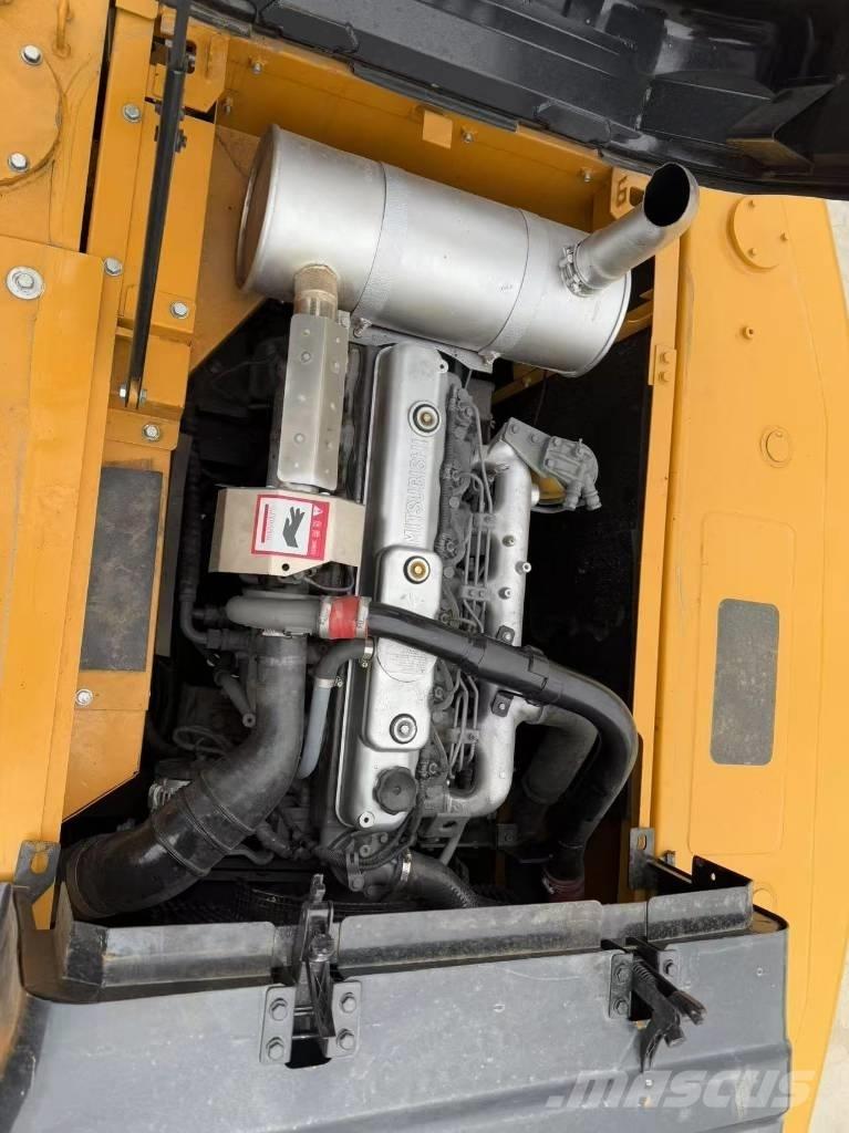 Sany SY 215 C Гусеничные экскаваторы