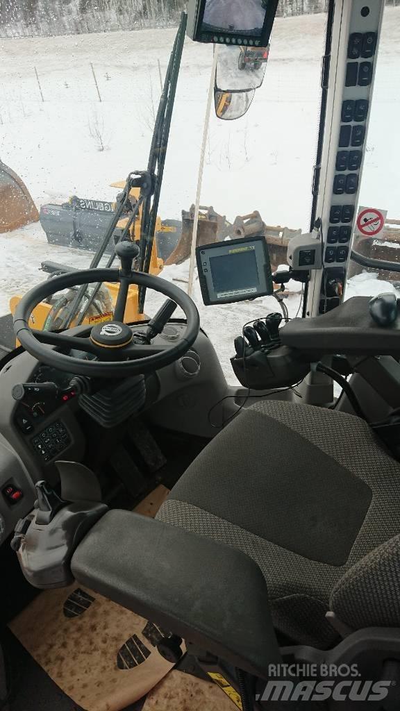 Volvo L120H, UTHYRES Фронтальные погрузчики
