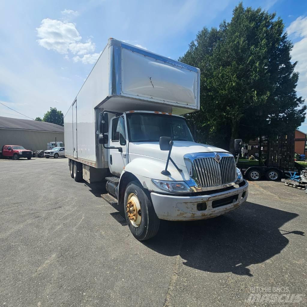 International 4400 Грузовики-Фургоны