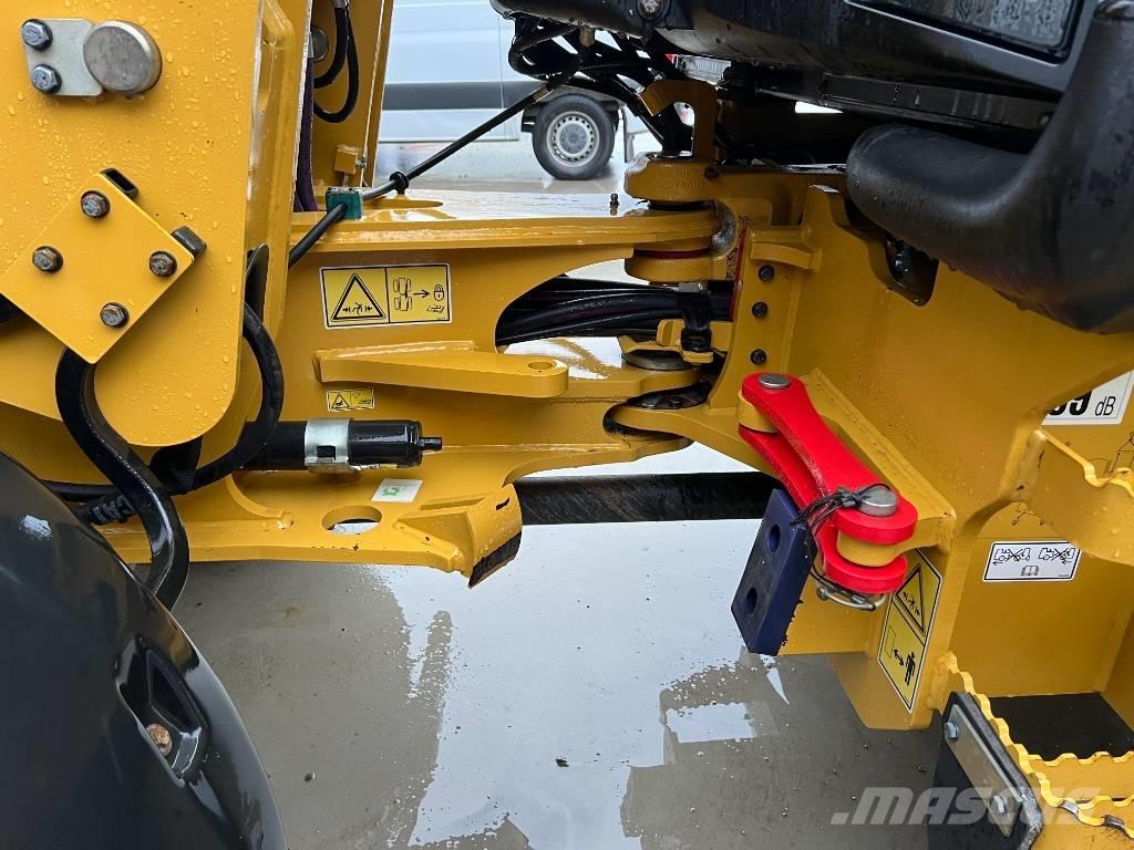 CAT 908M Фронтальные погрузчики